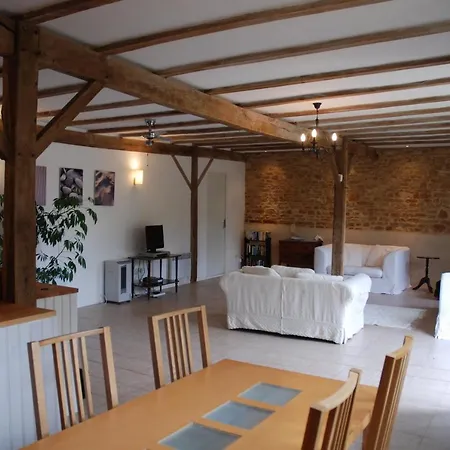 La Grange Nyaraló *